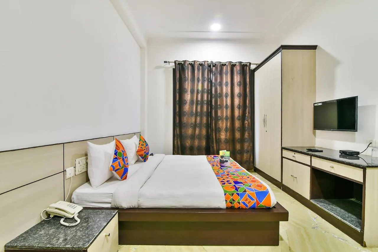 Fabhotel Rallkmas Cyber City Gurgaon 3*,