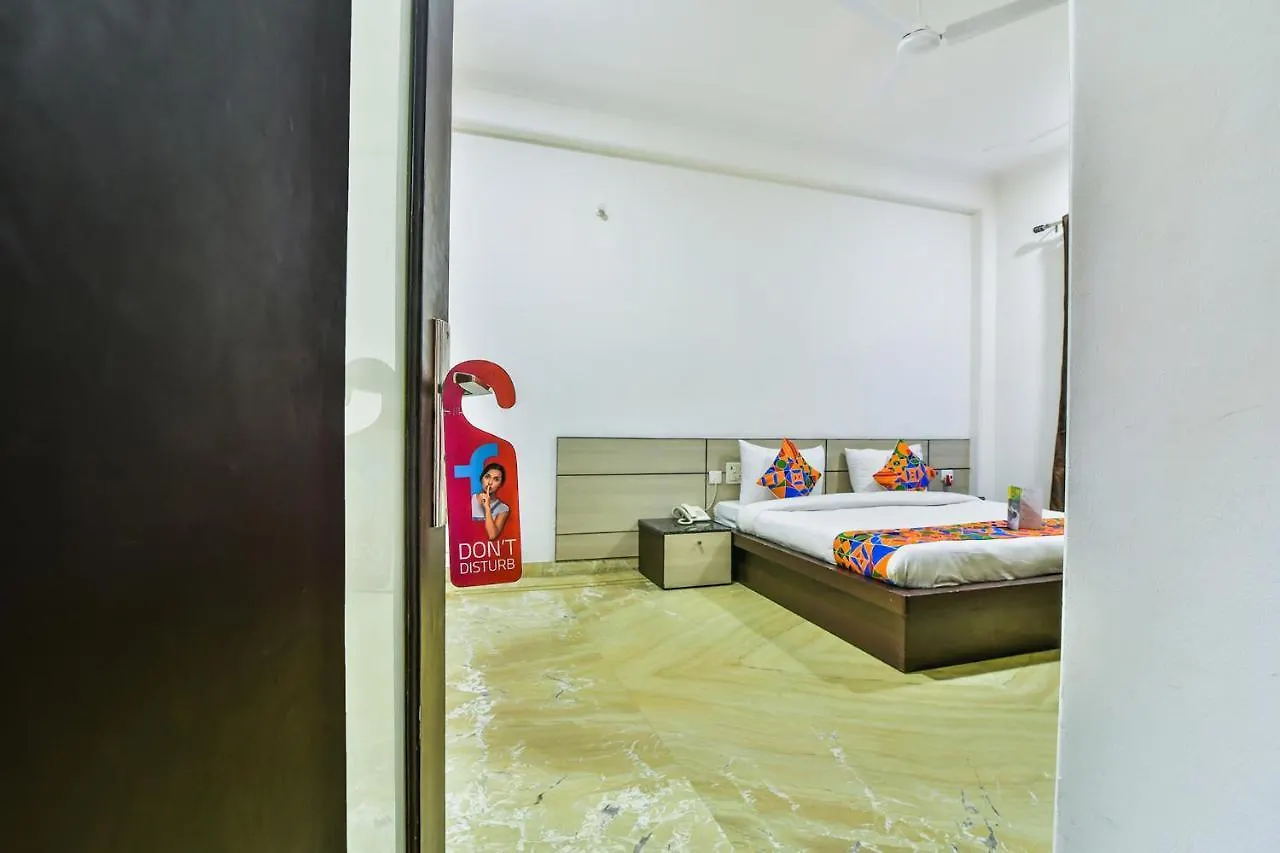 Fabhotel Rallkmas Cyber City Gurgaon 3*,